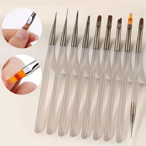 Set pennelli per unghie - di,